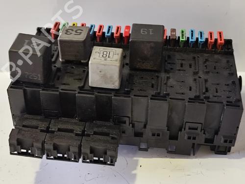 Used Fuse box Fuse box VW PASSAT B3/B4 (3A2, 35I) 1.6 TD (80 hp) 36411192 36411192