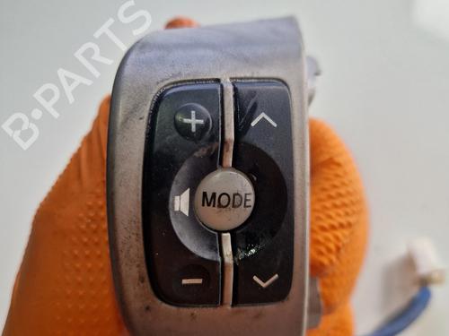Used Steering wheel controls Steering wheel controls 36458924 36458924