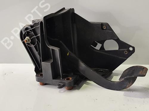 Bremsepedal Bremsepedal RENAULT MASTER III Van (FV) 2.3 dCi 100 FWD (FV0A, FV0B, FV0G, FV0K, FV0H) (101 hp) 36779946 36779946