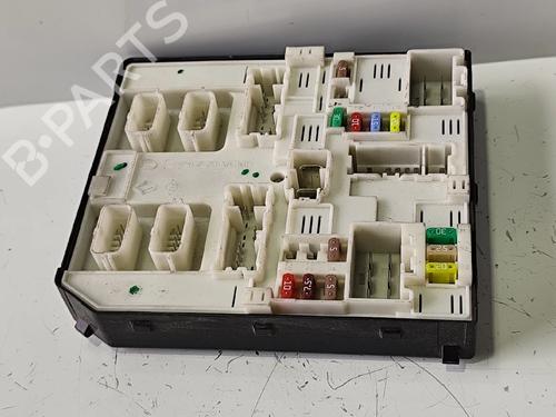 Used Fuse box Fuse box 36779953 36779953