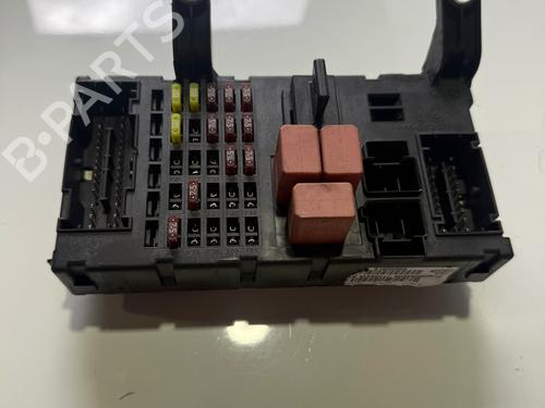 Used Fuse box Fuse box 36860757 36860757