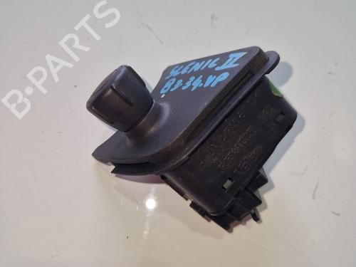 Used Steering wheel controls Steering wheel controls 36885782 36885782