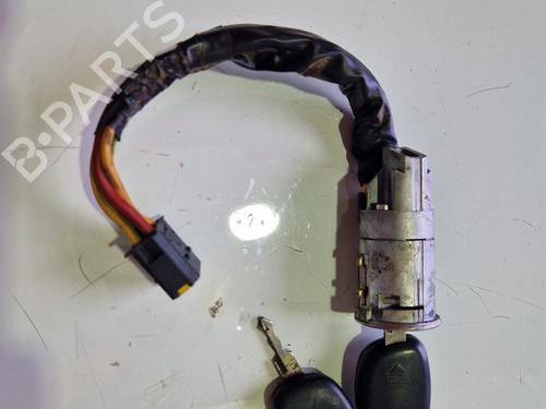 ignition-barrel-renault-clio-ii-hatchback-van-sb012_-1998-36889823 main image