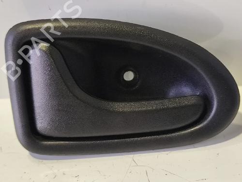 Venstre bagtil invendig håndtag Venstre bagtil invendig håndtag RENAULT CLIO II (BB_, CB_) [1998-2016] 36889875 36889875