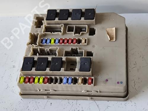 Used Fuse box Fuse box 37004434 37004434