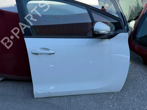 Used Right front door Right front door 37004439 37004439