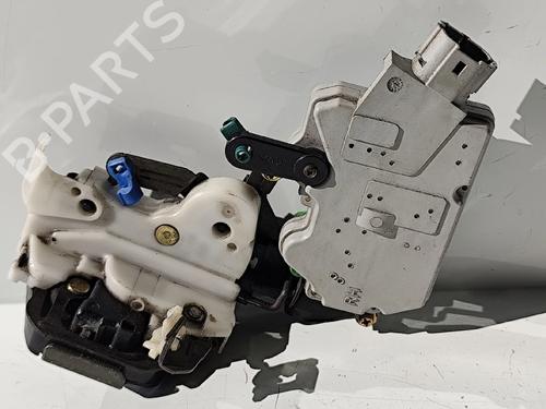 Serratura posteriore destra Serratura posteriore destra NISSAN ALMERA II (N16) 1.5 (90 hp) 37004463 37004463