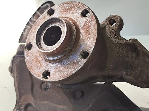 Right front steering knuckle VW PASSAT B5.5 (3B3) 1.9 TDI | BP37021536M26 - Image 3