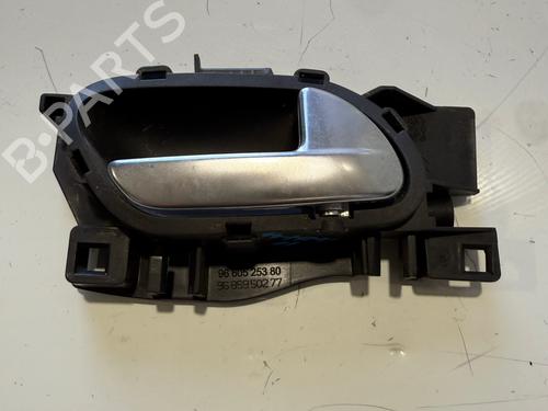 Used Rear right interior door handle Rear right interior door handle 37028625 37028625