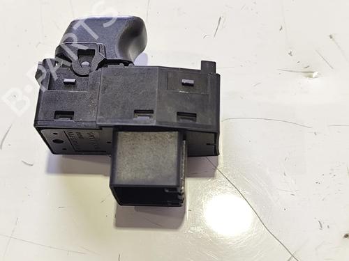 Used Right rear window switch Right rear window switch 37160122 37160122