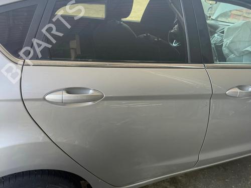 Used Right rear door Right rear door 37160173 37160173