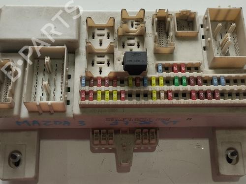 Used Fuse box Fuse box 37196600 37196600