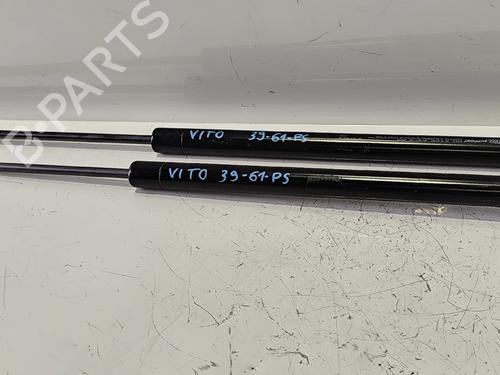 Used Tailgate lift support Tailgate lift support 37272128 37272128