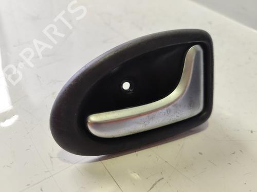 Used Front right interior door handle Front right interior door handle 37423177 37423177