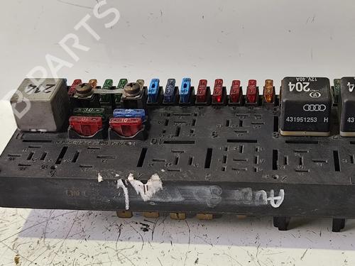 Fuse box AUDI 80 B4 Saloon (8C2) 1.9 TDI | BP37495710E1 - Image 2