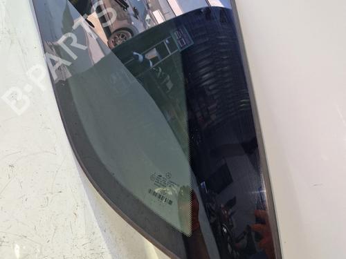 rear-left-quarter-glass-mercedes-benz-m-class-w164-2005-2006-2007-2008-2009-2010-2011-2012-37699626 main image