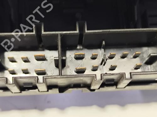 Fuse box VW GOLF V Variant (1K5) 1.9 TDI | BP38002184E1 - Image 4