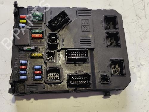 fuse-box-peugeot-206-sw-2ek-2002-38012490 main image
