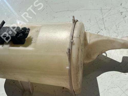 Used Windscreen washer tank Windscreen washer tank 38108873 38108873