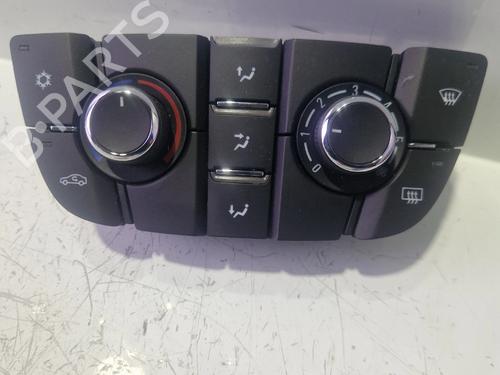 Used Climate control Climate control 38170994 38170994