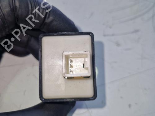 Right front window switch KIA CARNIVAL II (GQ) 2.9 CRDi | BP38171060I26 - Image 3