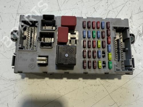 Used Fuse box Fuse box 38225479 38225479