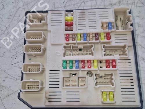 Used Fuse box Fuse box 38339411 38339411