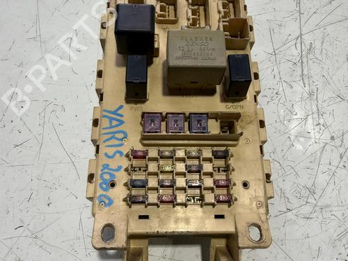 Used Fuse box Fuse box 38450216 38450216