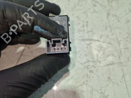 Left rear window switch SKODA YETI (5L) 1.6 TDI | BP38461613I29 - Image 3