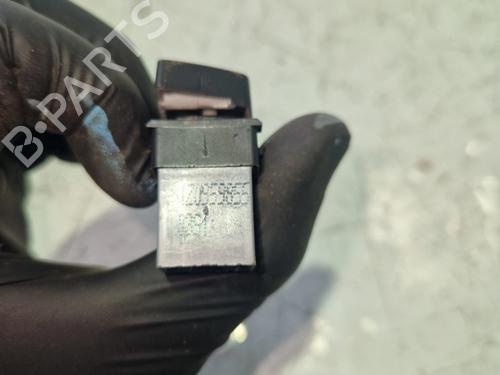 Left rear window switch SKODA YETI (5L) 1.6 TDI | BP38461613I29 - Image 4