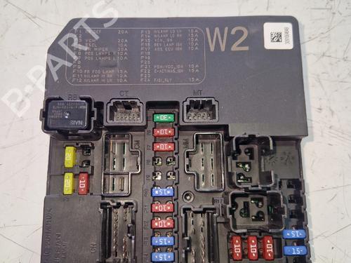 Used Fuse box Fuse box 38461652 38461652