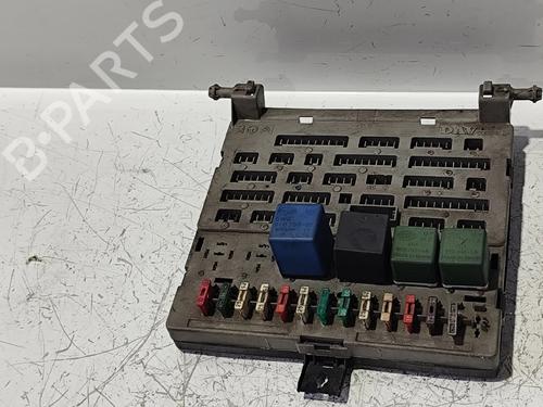 Used Fuse box Fuse box 38471523 38471523