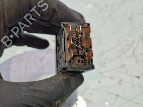Warning switch SUZUKI IGNIS I (FH) 1.3 (HV51, HX51, RG413) | BP38471558I22 - Image 3