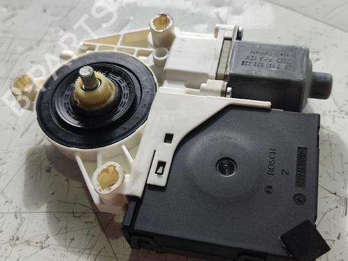 Right front window motor VW GOLF PLUS V (5M1, 521) | BP38483788E20 - Image 3