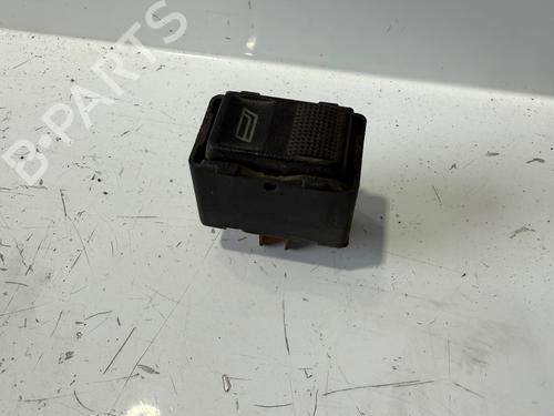 Used Right front window switch Right front window switch 38540834 38540834