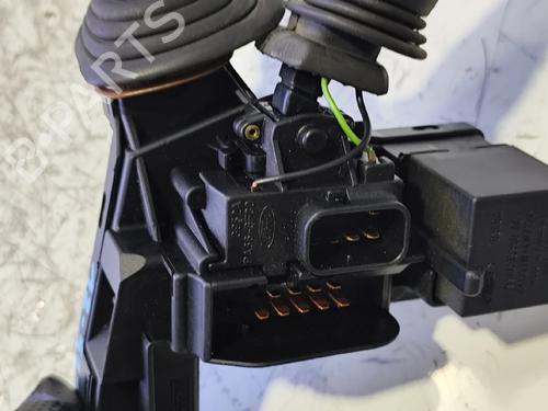 Headlight switch FORD MONDEO II (BAP) 1.8 TD | BP39107636I24 - Image 3