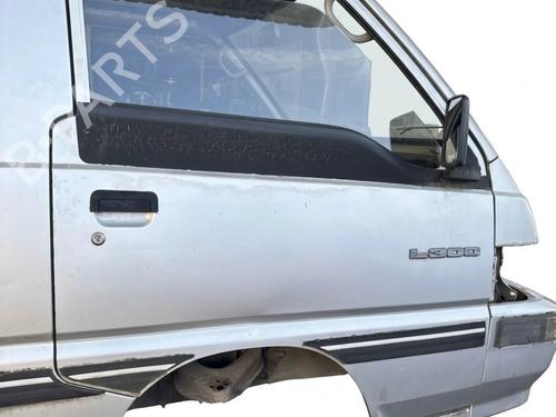 Used Right front door Right front door 39169835 39169835