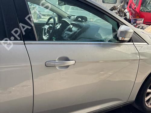 Used Right front door Right front door 39169837 39169837