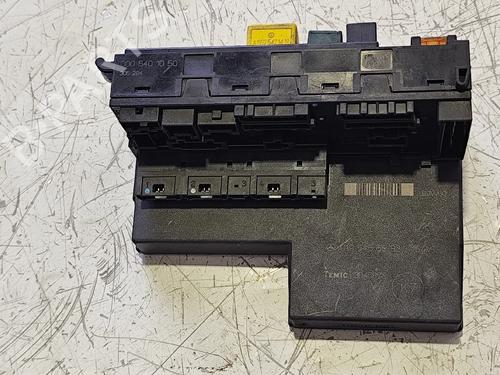 Used Fuse box Fuse box 39172580 39172580