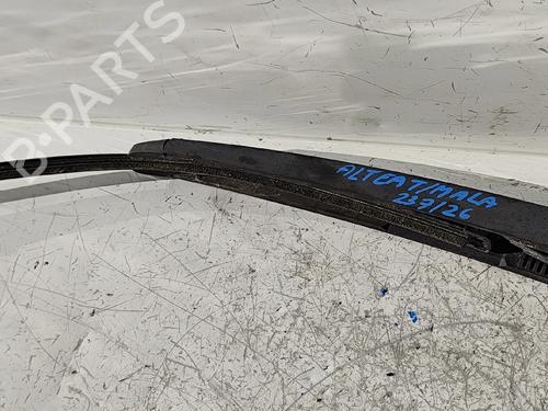 Used Rear windshield wiper arm Rear windshield wiper arm 39264981 39264981