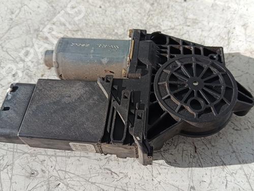 Left front window motor VW PASSAT B5 (3B2) | BP39401787E21 - Image 2