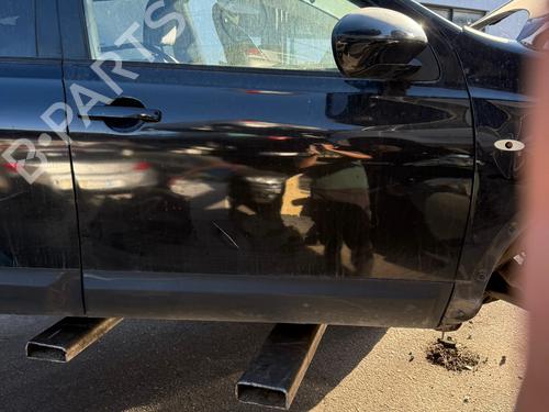 Used Right front door Right front door 39401789 39401789