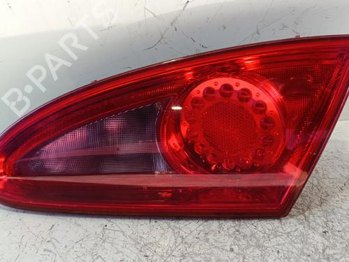 right-tailgate-light-seat-leon-1p1-2005-2006-2007-2008-2009-2010-2011-2012-2013-39405471 main image