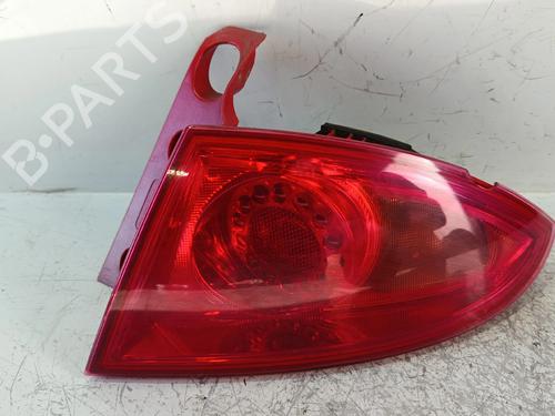 right-taillight-seat-leon-1p1-2005-2006-2007-2008-2009-2010-2011-2012-2013-39405473 main image
