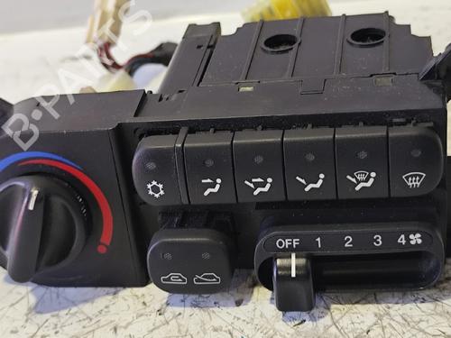 Used Climate control Climate control 39411472 39411472