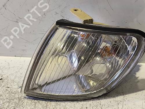 Used Left front indicator Left front indicator 39446289 39446289