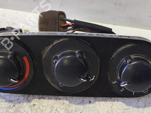 Used Climate control Climate control 39449564 39449564