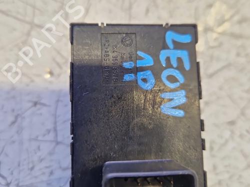 Left front window switch SEAT LEON (1P1) 1.9 TDI | BP39449565I27 - Image 4