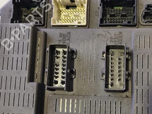 Fuse box CITROËN C5 I (DC_) 2.0 HDi (DCRHZB, DCRHZE) | BP39475679E1 - Image 3