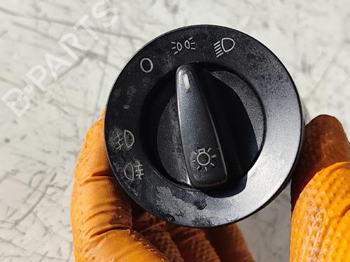 Used Headlight switch Headlight switch VW BORA I (1J2) 1.9 TDI (130 hp) 39616832 39616832